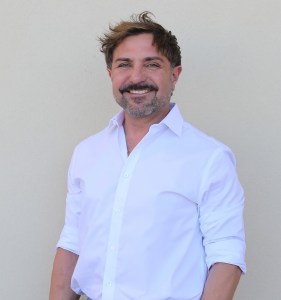 Dr. Abedi's professional headshot